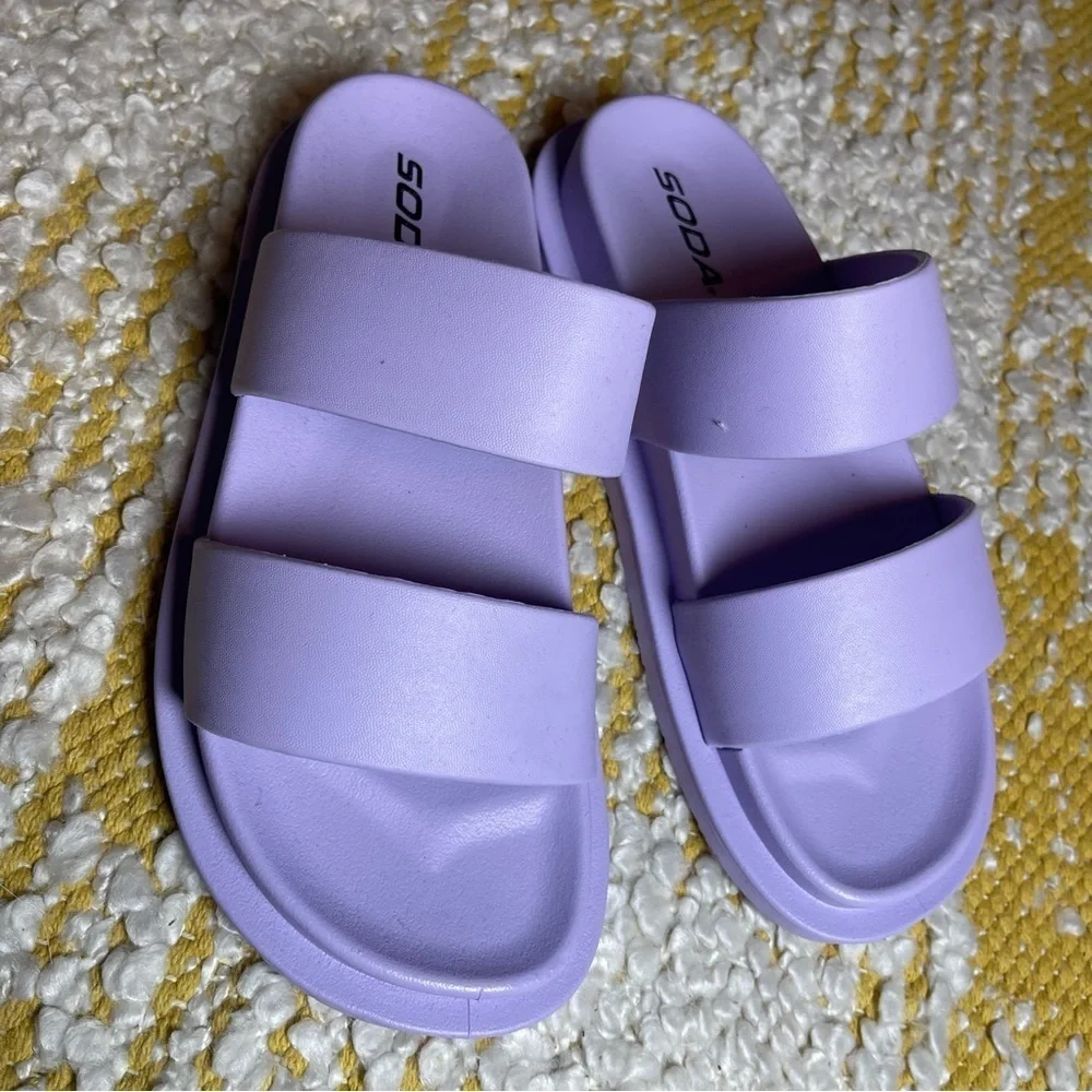 Soda Purple Sandals Size 7